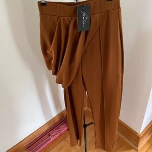 Pantora women’s draped pencil pants in brown size small